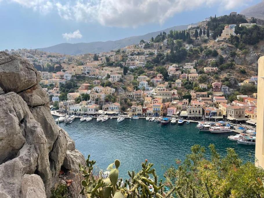 Maison Avec Terrasses Et Vues Simi Dış mekan fotoğraf