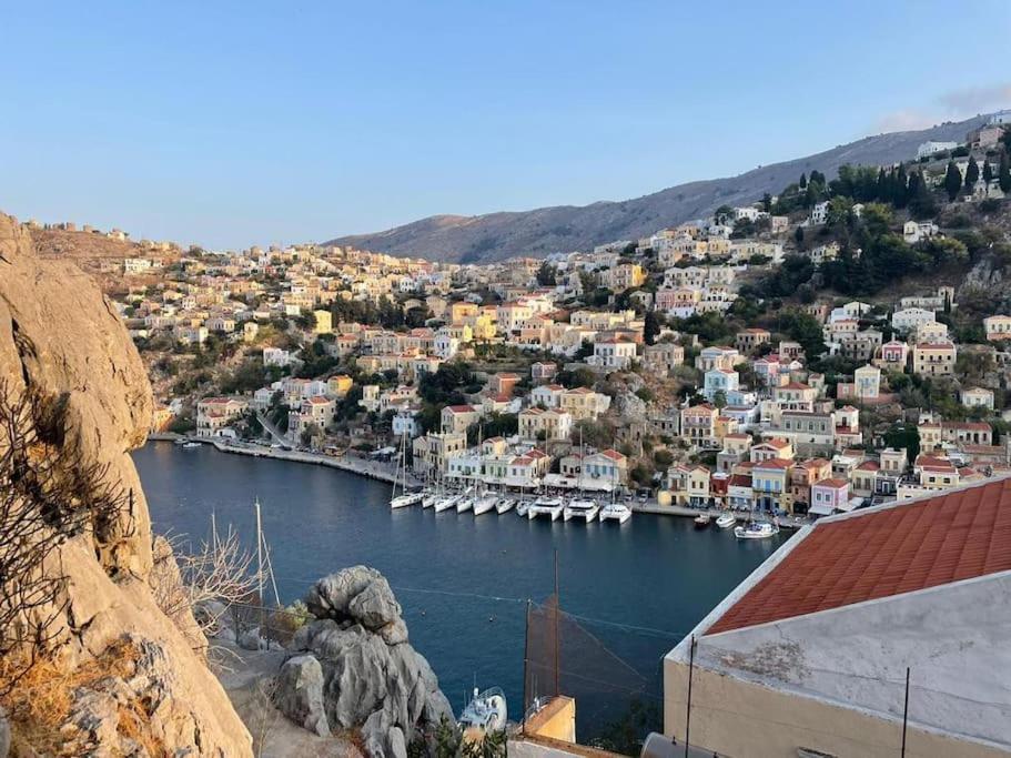 Maison Avec Terrasses Et Vues Simi Dış mekan fotoğraf